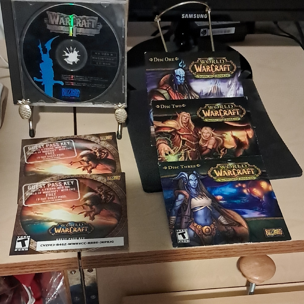 World of Warcraft Game Set with Guest Passes
